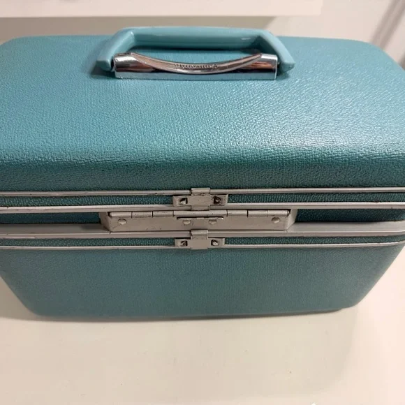 Vintage Silhouette Samsonite Teal Makeup Organizer